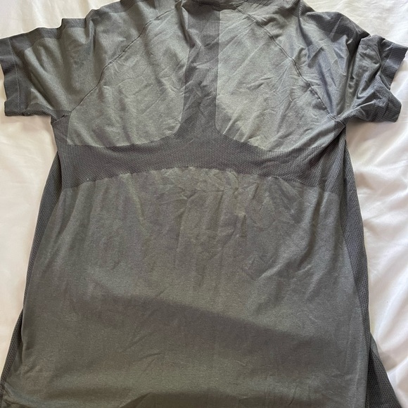 Grey Gymshark training t shirt. Size XXL - Picture 4 of 5